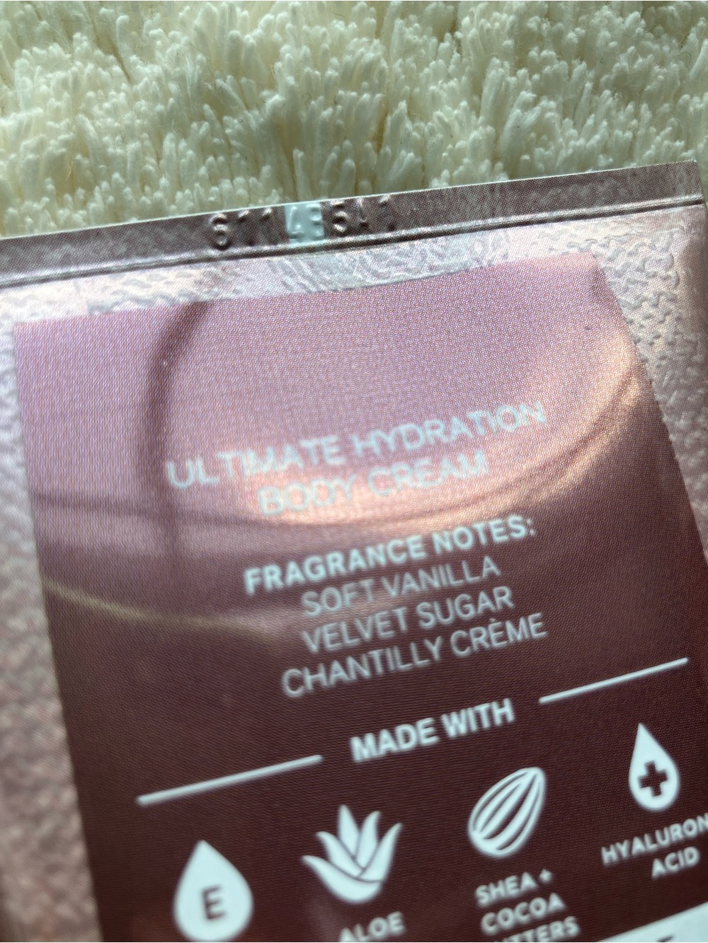 Bath and Body Works Wrapped In Vanilla - Picture 2 of 2